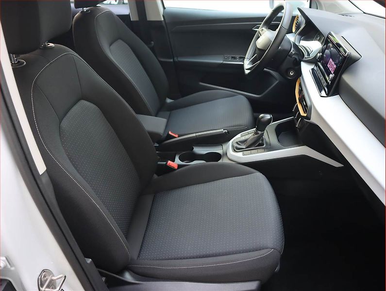 Seat Arona (2022) Xperience 1.0 TSI, Automat - fotka 9 z 21