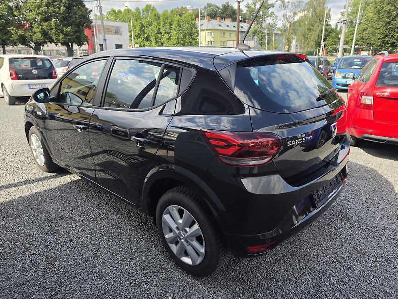 Dacia Sandero 1.0 67kw Kei Navi Kamera 6tiR - fotka 3 z 19