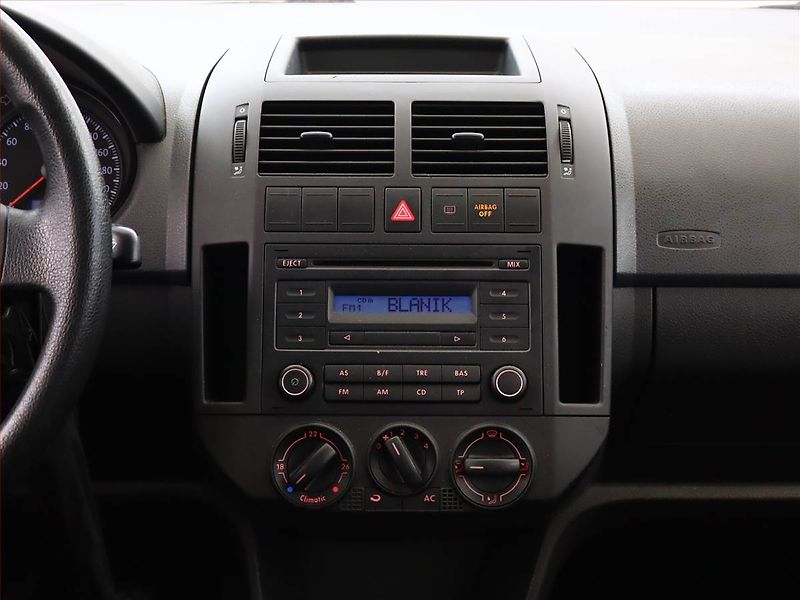 Volkswagen Polo (2007) 1.4 TDI, jezdí výborně - fotka 10 z 12