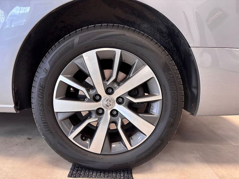 Toyota ProAce Verso 2.0 CDTI FAMILY LONG - fotka 6 z 33