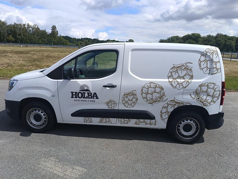 Opel Combo 1.5 CDTi - fotka 3 z 32