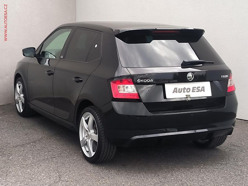 Škoda Fabia (2017) 1.0 TSi, Monte Carlo, navi - fotka 6 z 21