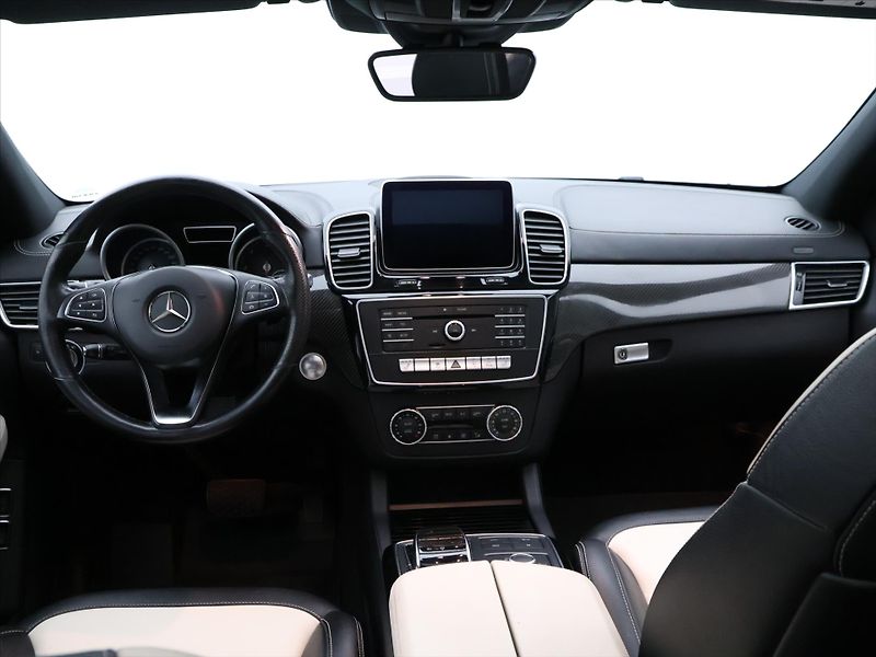 Mercedes-Benz GLE 3,0 350d 190kW 4Matic CZ DPH - fotka 28 z 36