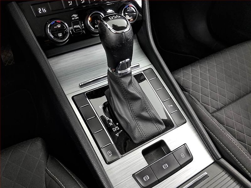Škoda Superb (2022) 2.0 TDI, Automat, Navi - fotka 13 z 19