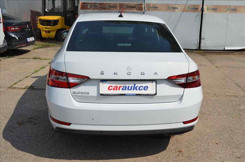 Škoda Superb (2021) 2,0 TDI AMBITION - fotka 5 z 18