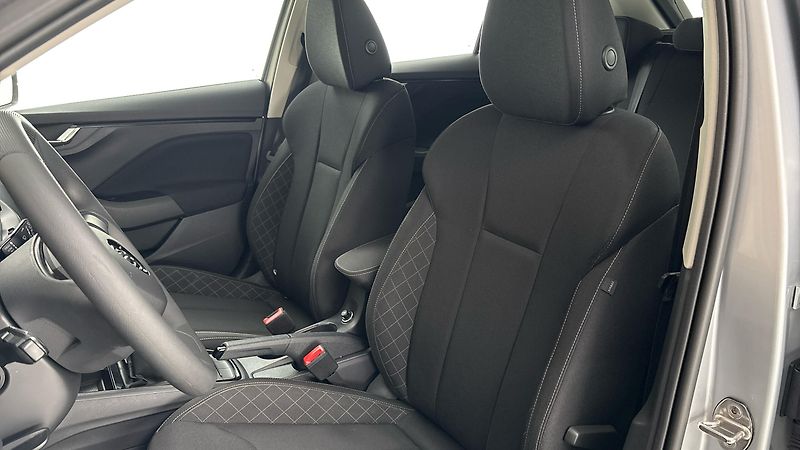 Škoda Scala 1.0 TSI Ambition - fotka 15 z 23