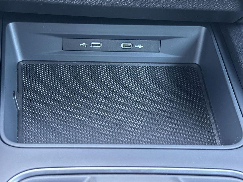 Cupra Leon (2021) ST 2.0 TSI DSG FR - fotka 22 z 32