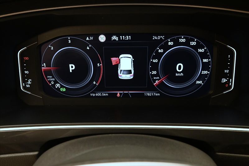 Volkswagen Tiguan Allspace 2,0 TDI 110kW DSG 7Míst Záruka - fotka 16 z 32