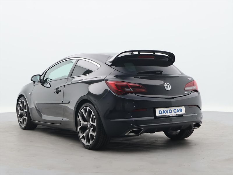 Opel Astra 2,0 T 206kW OPC Black Edit. CZ - fotka 5 z 29