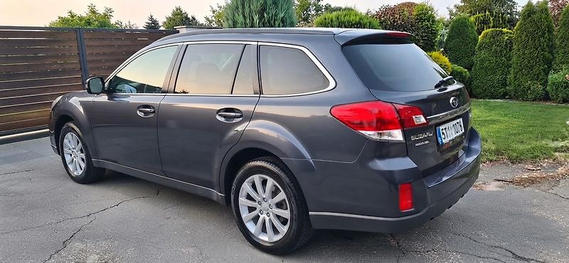 Subaru Outback 2.5 4x4 automat - fotka 5 z 64
