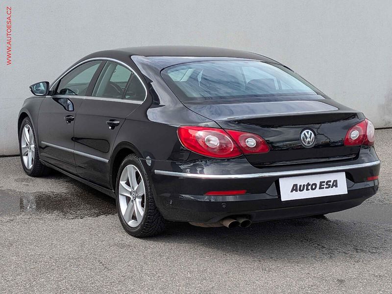 Volkswagen Passat CC (2011) 2.0 TSi, ČR, DSG, park - fotka 4 z 16