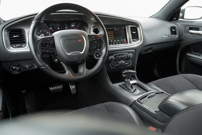 Dodge Charger 6.4 HEMI DAYTONA EDITION - fotka 19 z 34