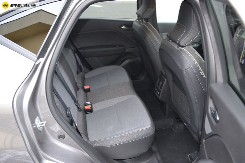 Renault Captur techno mild hybrid 160 EDC - fotka 12 z 49