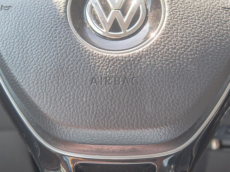 Volkswagen Golf Sportsvan (2015) ČR 1.6TDI 81KW – CEBIA 5*!! - fotka 46 z 57