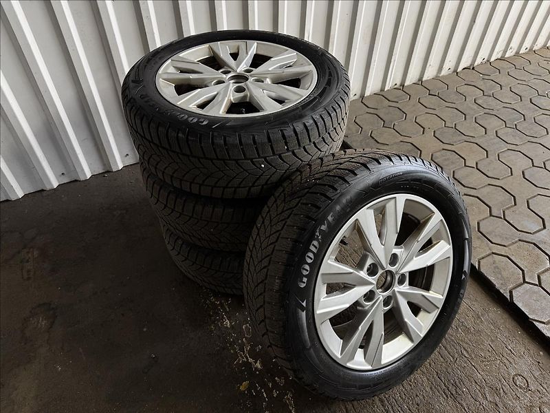 Audi A3 35TDI 110kW 2XALU MATRIX LED - fotka 39 z 41