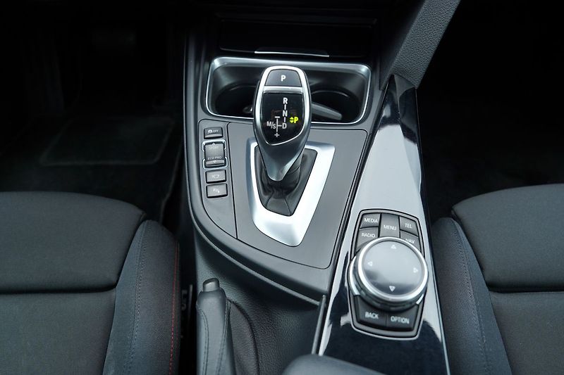BMW Řada 4 d Coupé Sport Line/185PS/ČR - fotka 28 z 36