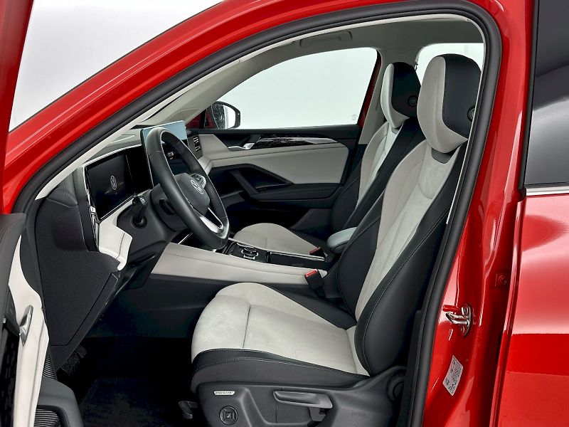 Volkswagen Tiguan (2025) Elegance 2.0 TDI 142kW 4Motion - fotka 7 z 44