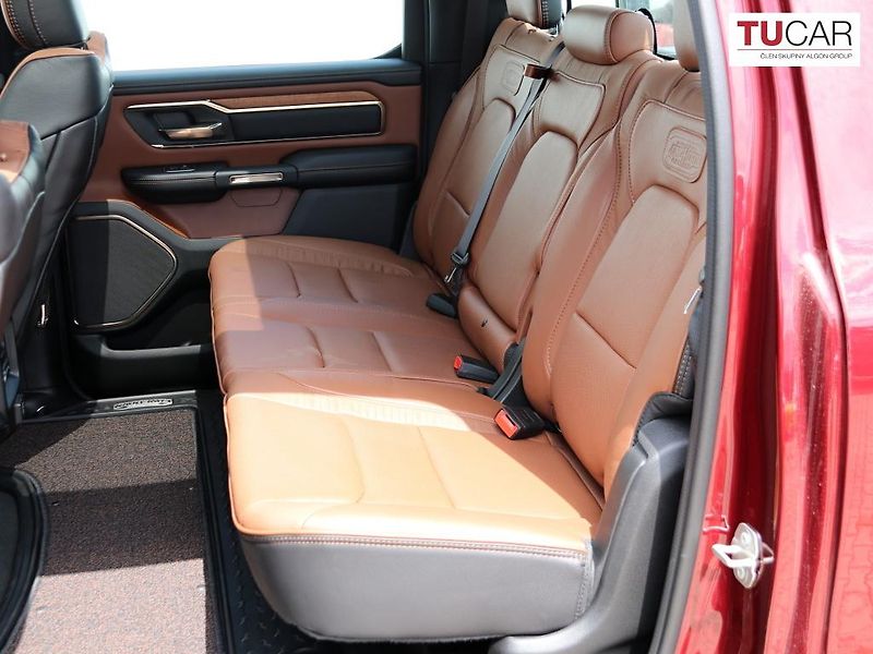 RAM 1500 (2024) Longhorn 5.7 V8 Hemi  - fotka 36 z 47