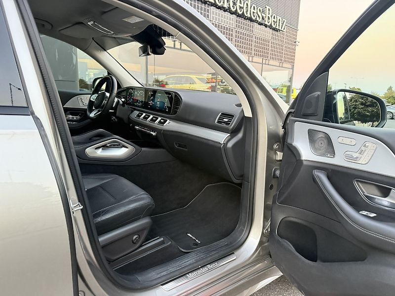 Mercedes-Benz GLE (2021) 350 de 4MATIC SUV - fotka 40 z 50