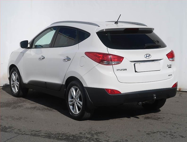 Hyundai ix35 (2013) 2.0 CRDi, 4X4, Automat - fotka 4 z 18
