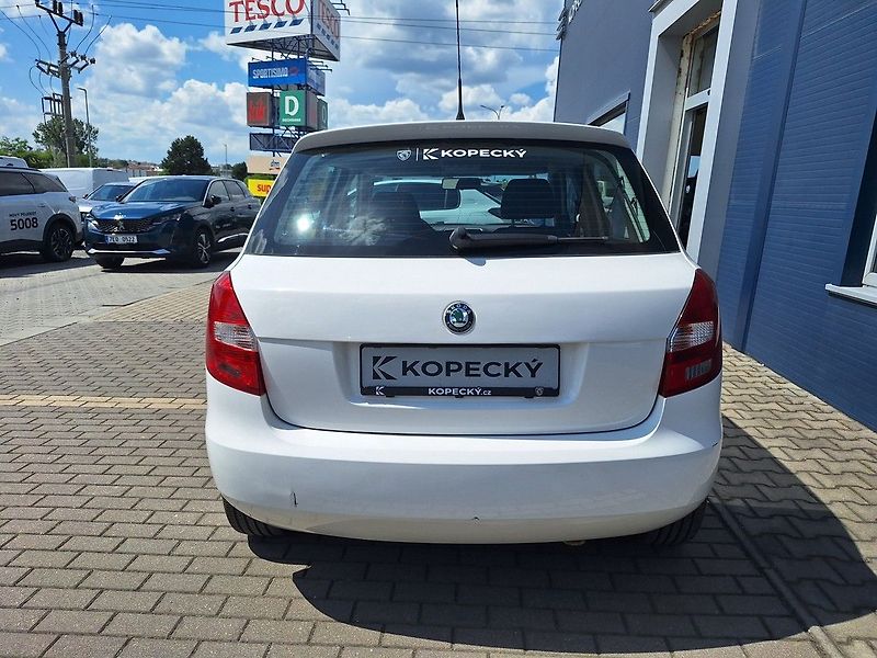 Škoda Fabia (2008) 1,2 44kW M5 Klima nová STK - fotka 4 z 13