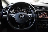 Volkswagen Touran 2.0 TDi COMFORTLINE,NAVI,MASÁŽ - náhled 11