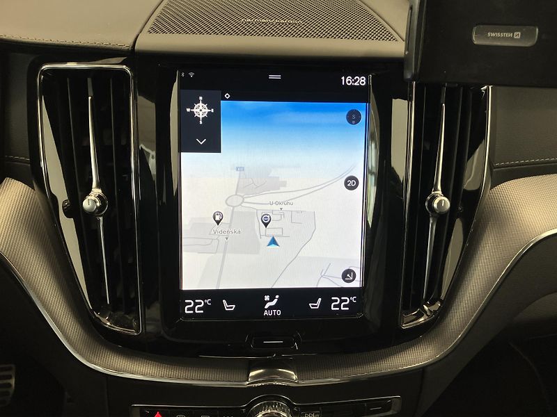 Volvo XC60 T6 AWD R-Design POLESTAR AT8 - fotka 34 z 57