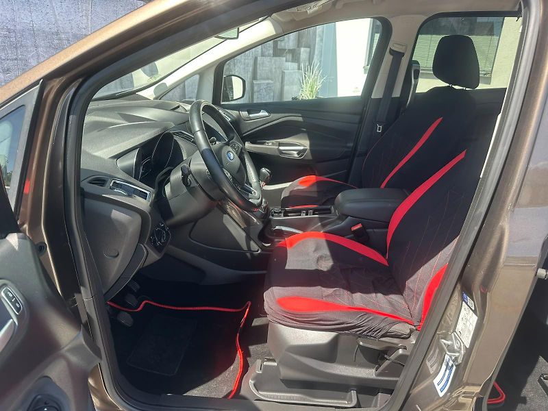 Ford Grand C-MAX (2016) 2.0TDCi, 110KW, TITANIUM - fotka 23 z 23