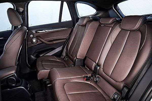 BMW X1.