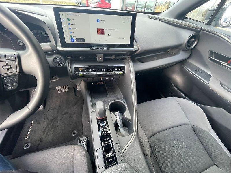 Toyota C-HR 1.8 Hybrid automat 140HP Style - fotka 19 z 23