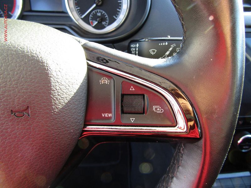 Škoda Octavia (2020) 1.6TDi, 2.maj,ČR, Style, LED - fotka 13 z 20