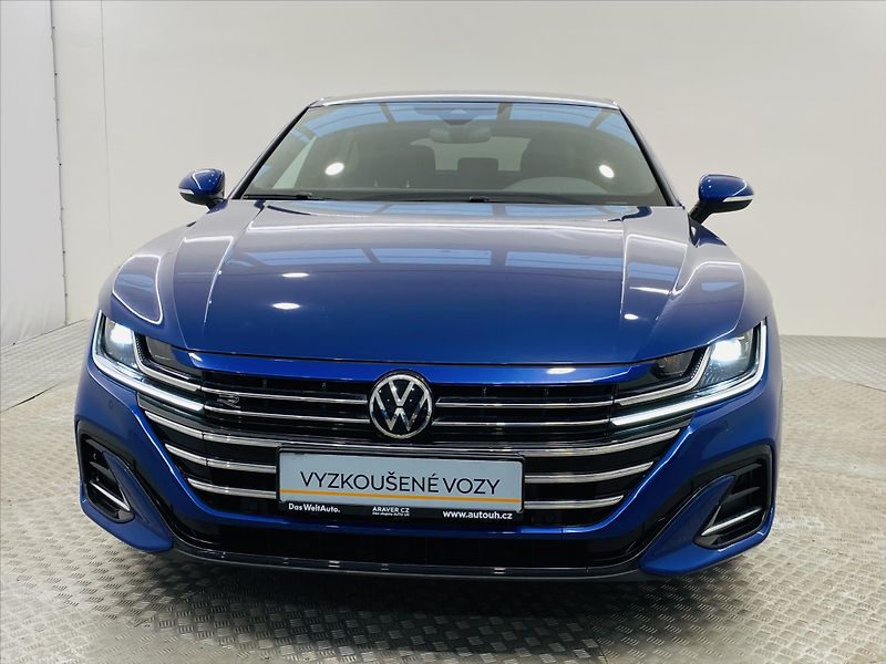 Volkswagen Arteon 2,0 TDi 147kW DSG R-LINE - fotka 4 z 28