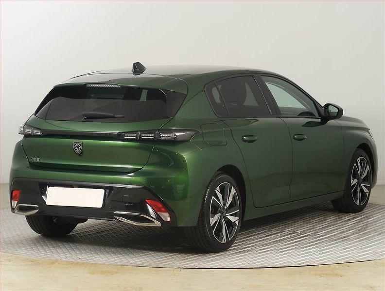 Peugeot 308 (2022) Allure 1.2 PureTech - fotka 5 z 19