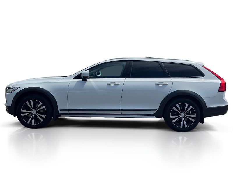 Volvo V90 CC D4 AWD/TZ/pneu REZERVACE - fotka 2 z 50