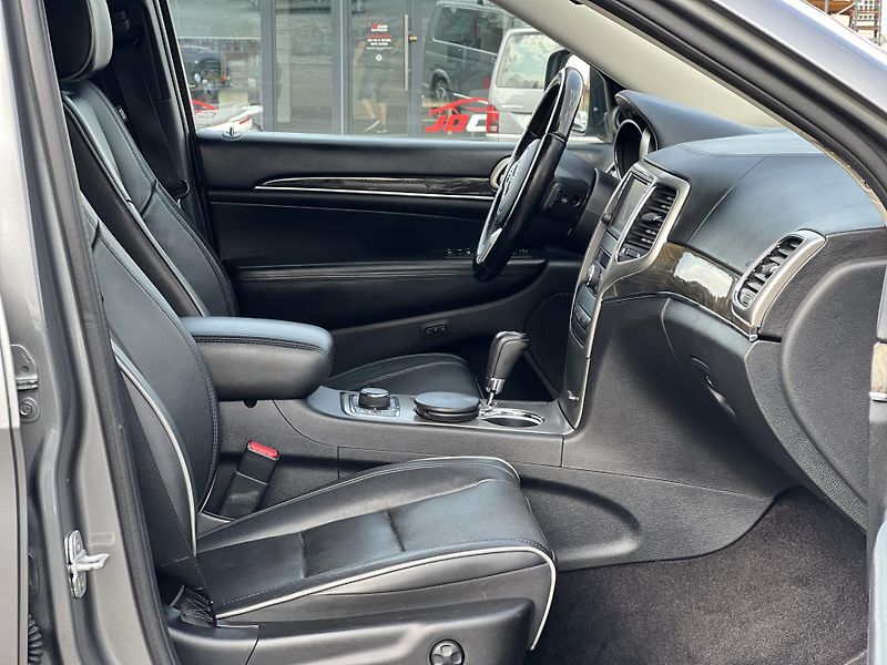 Jeep Grand Cherokee 3.0CRD OVERLAND KŮŽE odp.DPH - fotka 41 z 54