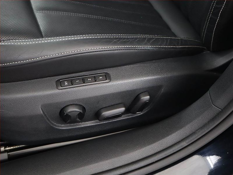 Škoda Superb (2021) Laurin&Klement 2.0 TDI - fotka 20 z 23