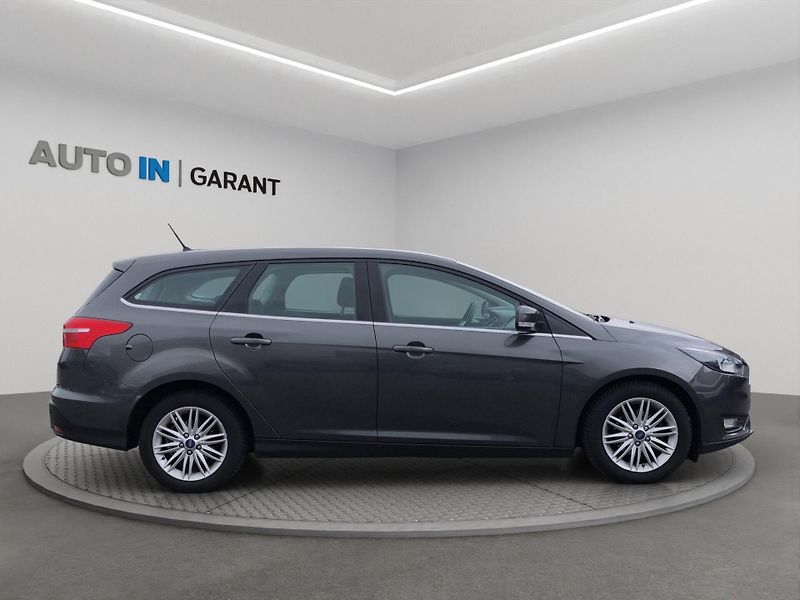 Ford Focus (2017) TREND 1.0 92 kW, ČR, Winter Sa - fotka 8 z 19