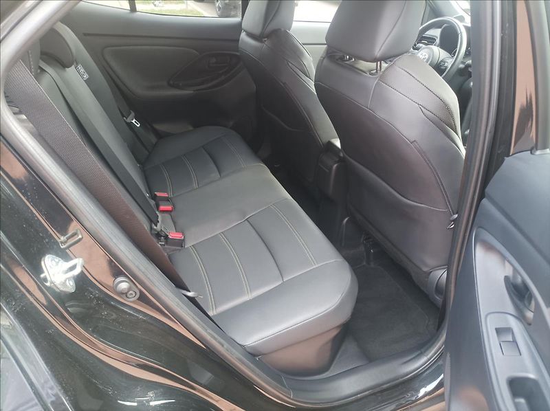 Toyota Yaris Cross 1,5 Premiere Edition - fotka 8 z 25