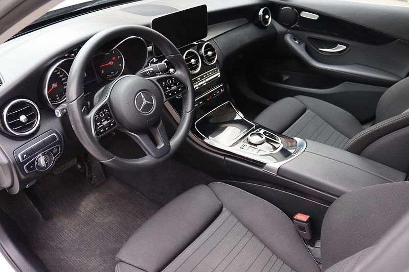 Mercedes-Benz Třídy C 300de PLUG-IN HYB KOMBI 225kW - fotka 22 z 48