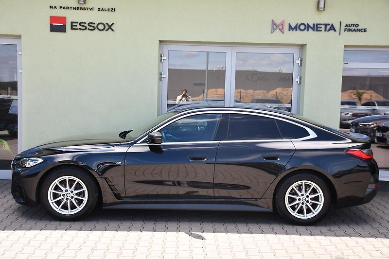 BMW Řada 4 420d xDrive M-SPORT ČR 1.MAJ - fotka 11 z 41