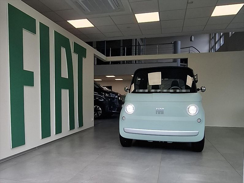 Fiat Topolino (2026) Dolce Vita  L6e - od 15 let - fotka 2 z 9