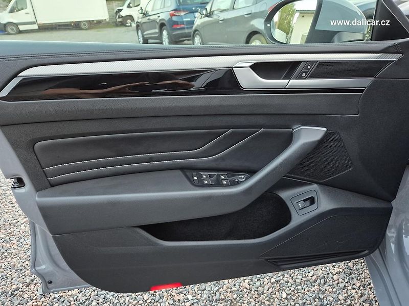 Volkswagen Arteon (2023) 2.0TSi 140KW 22.997km R-Line - fotka 39 z 56