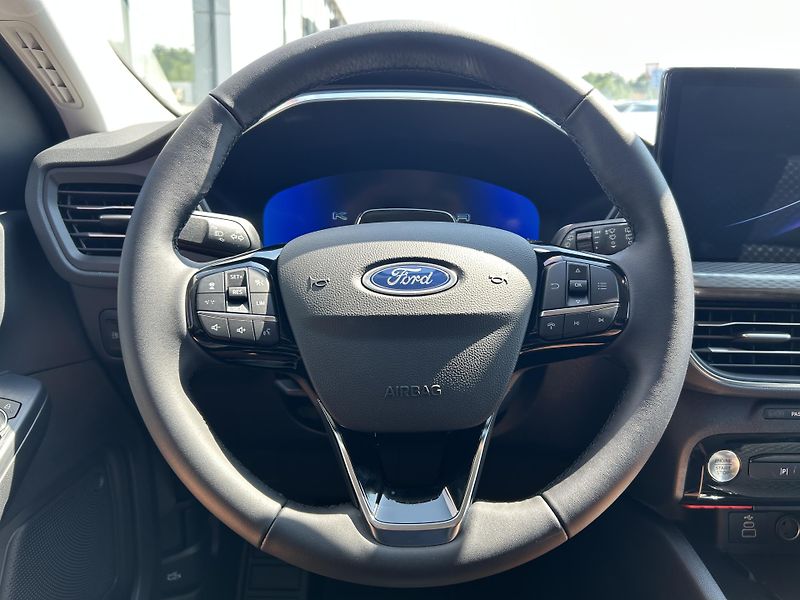 Ford Kuga Top Edition 2.5 PHEV 178kW - fotka 21 z 39