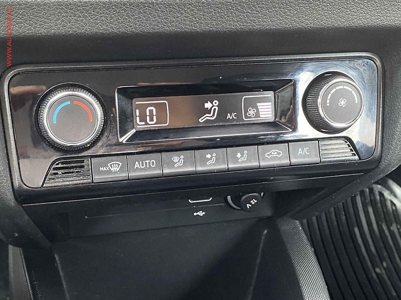 Škoda Fabia (2021) 1.0 TSi, 2.maj,ČR, Style, - fotka 14 z 18