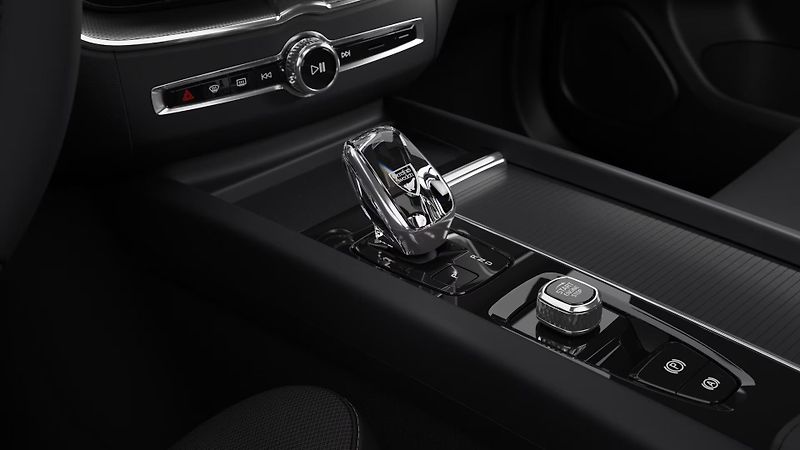Volvo XC60 (2026) T6 AWD AUT PLUS BLACK EDITION - fotka 11 z 11