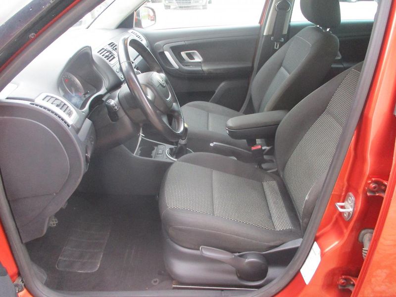 Škoda Fabia 1.6i SCOUT - fotka 11 z 32