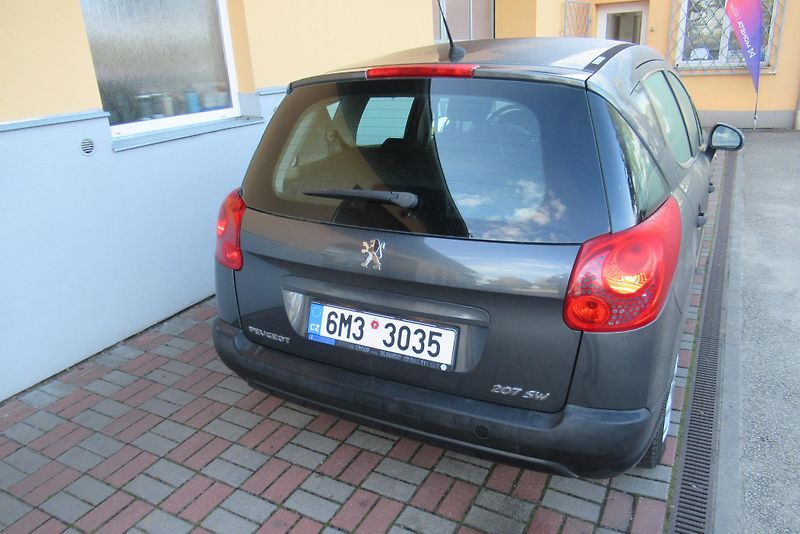 Peugeot 207 SW 1.4i KLIMA NOVÁ STK - fotka 4 z 18