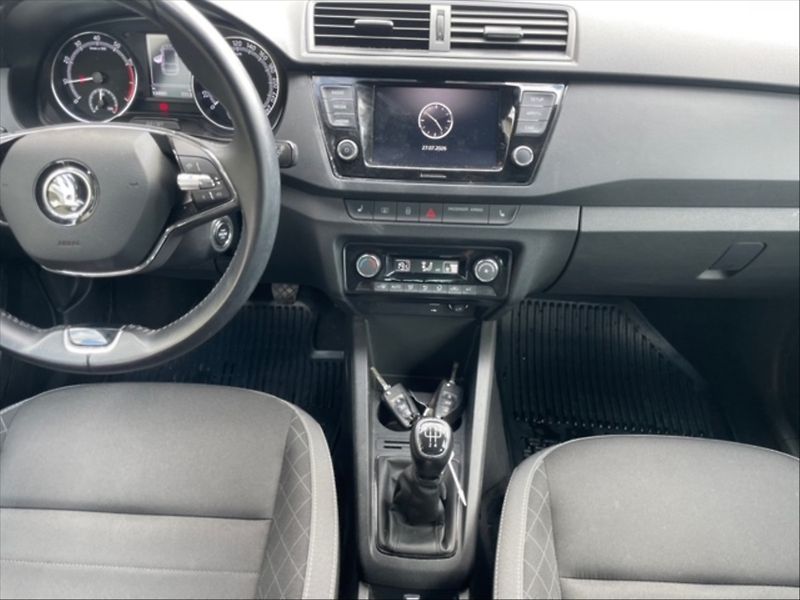 Škoda Fabia 1,0 TSI 70 Ambition - fotka 10 z 11