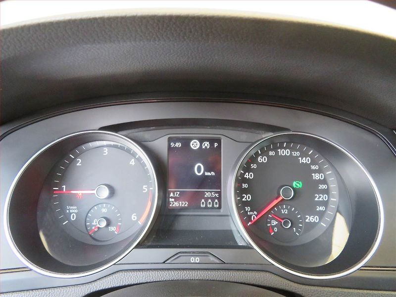 Volkswagen Passat (2020) Comfortline 2.0 TDI, Automat - fotka 11 z 17