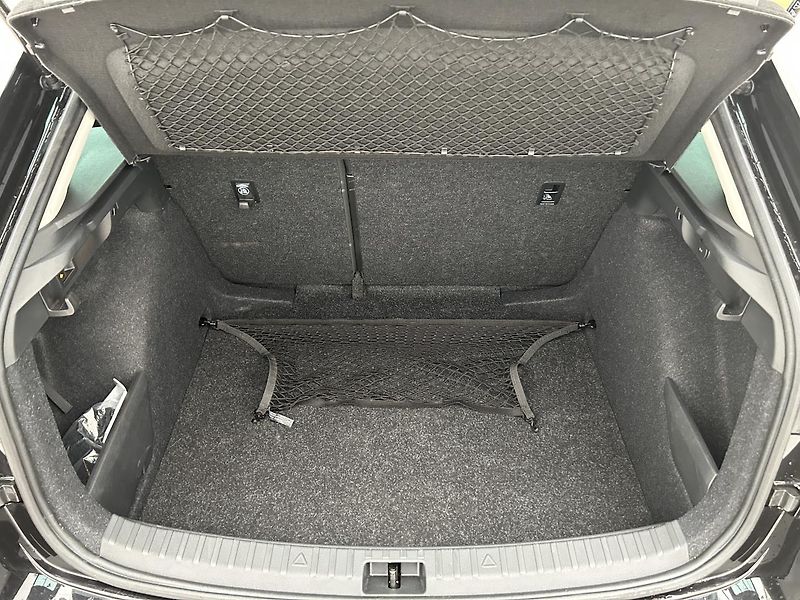 Škoda Scala 1.0 TSI Top selection - fotka 27 z 28